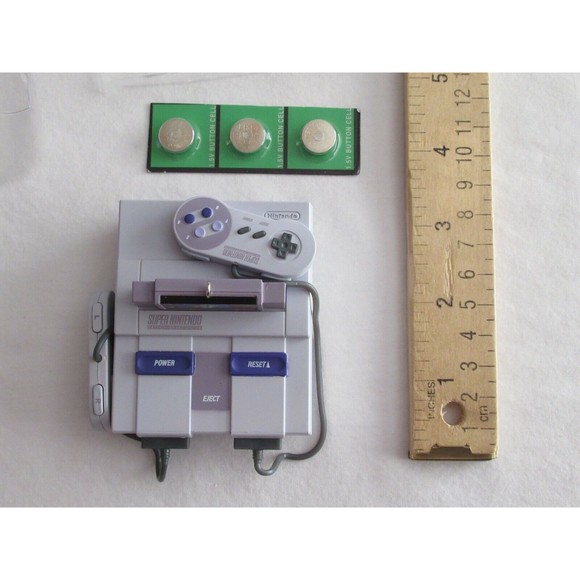 FLAW* 2021 Hallmark SuperMarioWorld Nintendo Console Ornament Magic Light Sound - Picture 8 of 12